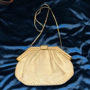 Judith Leiber 🐍Gold Snakeskin🐍Clutch